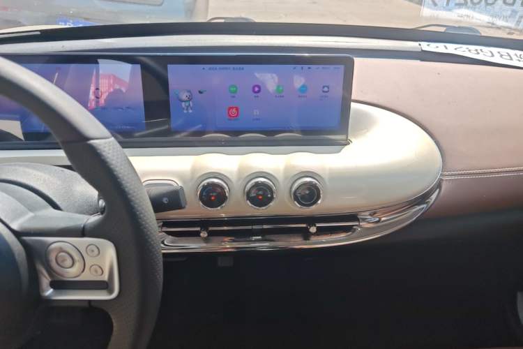 Used Wuling Bingo 2023 333 km Lingxi Connected+ Version Audio And AC Panel