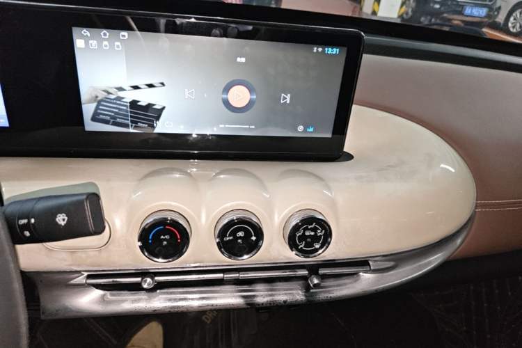 Used Wuling Bingo 2023 333 km Enjoyment Version Audio And AC Panel