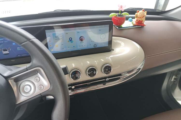 Used Wuling Bingo 2023 333 km Enjoyment Version Audio And AC Panel