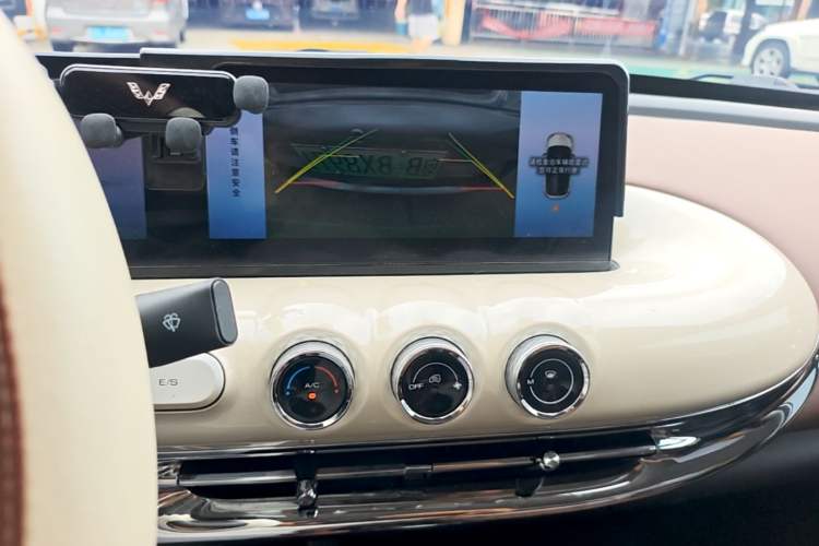 Used Wuling Bingo 2023 333 km Lingxi Connected+ Version Audio And AC Panel