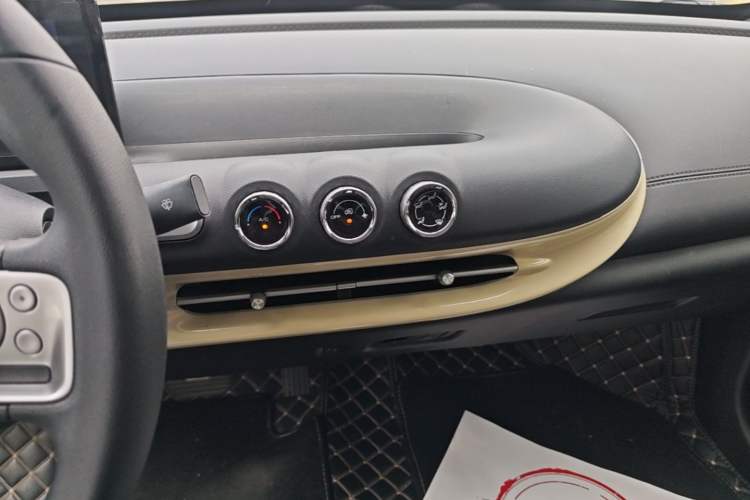 Used Wuling Bingo 2023 203km Light Edition Audio And AC Panel