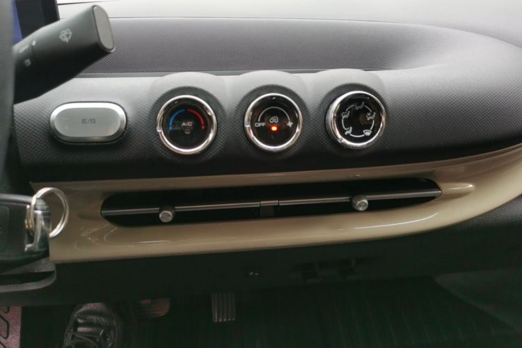 Used Wuling Bingo 2023 203km Light Edition Audio And AC Panel