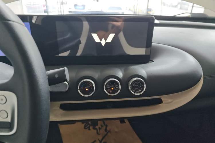Used Wuling Bingo 2023 333 km Fast-Share Version Audio And AC Panel