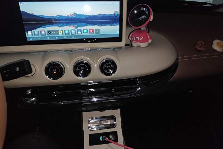Used Wuling Bingo 2023 333km Enjoy+ Version Audio And AC Panel