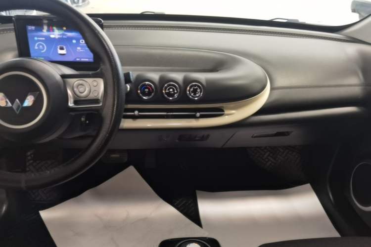 Used Wuling Bingo 2023 203km Light Edition Audio And AC Panel