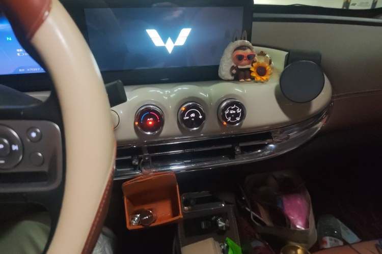 Used Wuling Bingo 2023 203km Comfort Edition Audio And AC Panel
