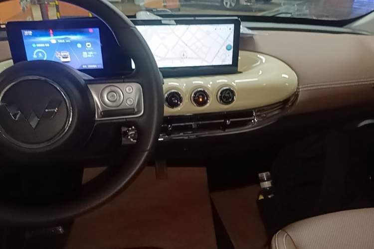 Used Wuling Bingo 2023 203km Comfort Edition Audio And AC Panel