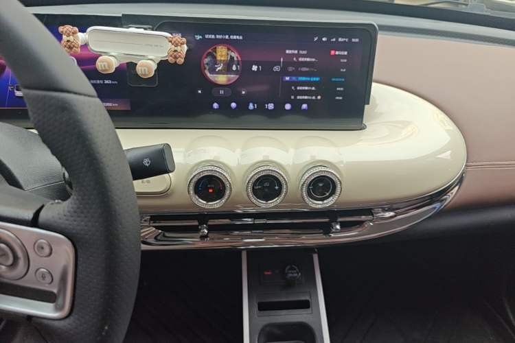 Used Wuling Bingo 2023 333 km Lingxi Connected Version Audio And AC Panel