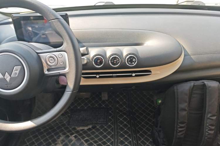Used Wuling Bingo 2023 203km Light Edition Audio And AC Panel