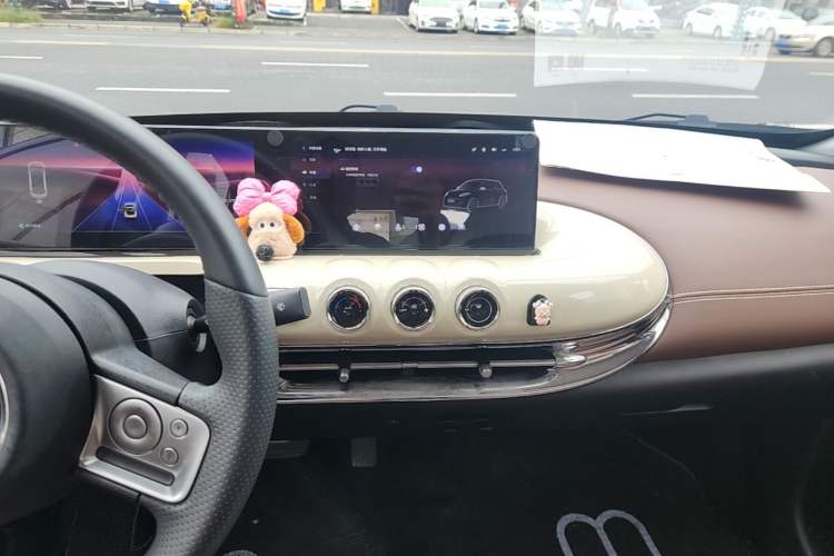 Used Wuling Bingo 2023 333 km Lingxi Connected Version Audio And AC Panel