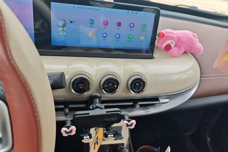 Used Wuling Bingo 2023 333 km Lingxi Connected+ Version Audio And AC Panel