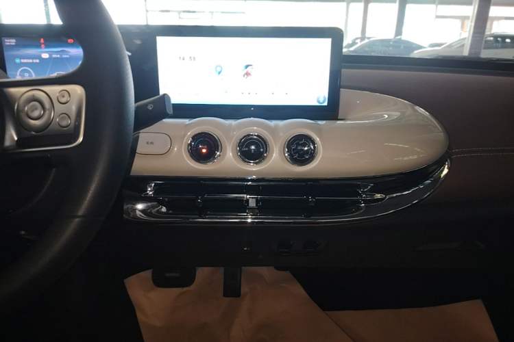 Used Wuling Bingo 2023 333 km Enjoyment Version Audio And AC Panel