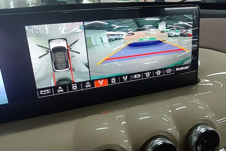 Used Wuling Bingo 2023 333 km Lingxi Connected+ Version Audio And AC Panel