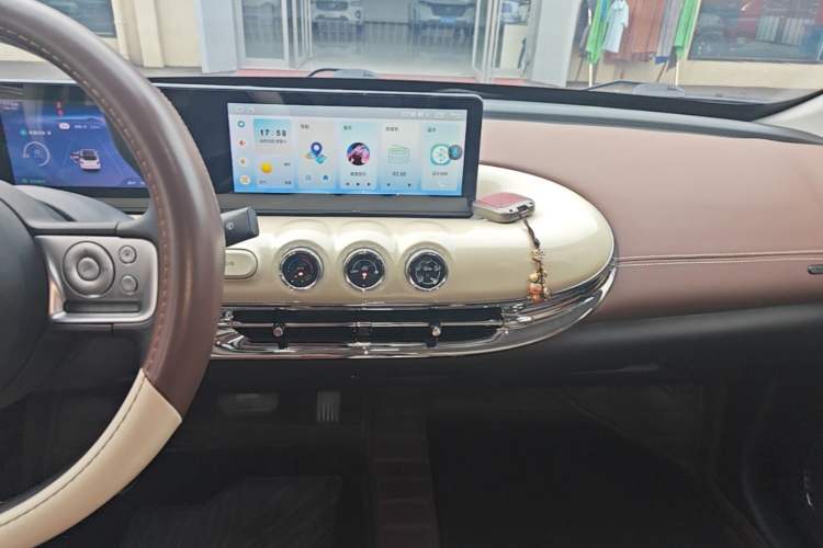 Used Wuling Bingo 2023 203km Comfort Edition Audio And AC Panel
