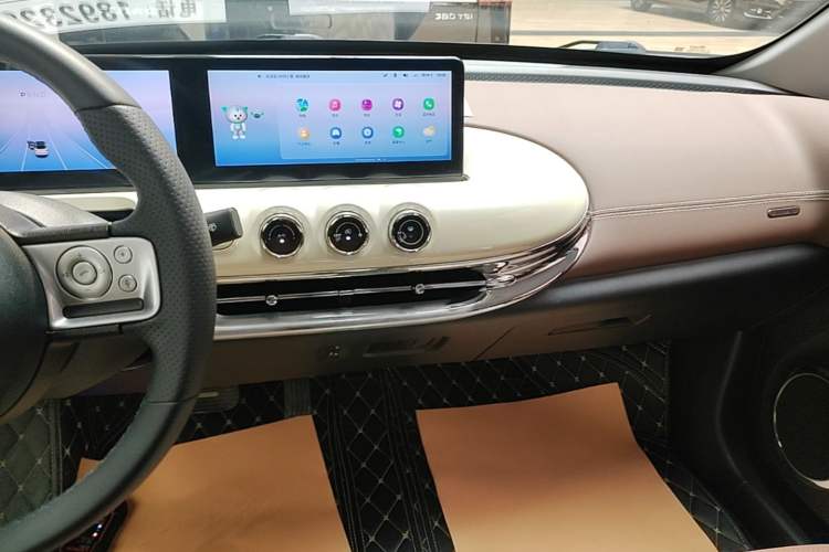 Used Wuling Bingo 2023 333 km Lingxi Connected Version Audio And AC Panel
