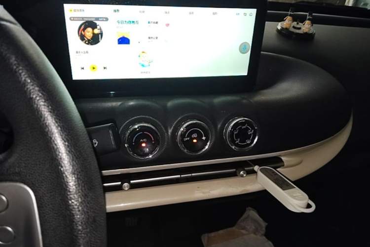 Used Wuling Bingo 2023 333 km Fast-Share Version Audio And AC Panel