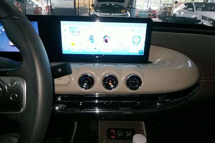 Used Wuling Bingo 2023 333 km Enjoyment Version Audio And AC Panel