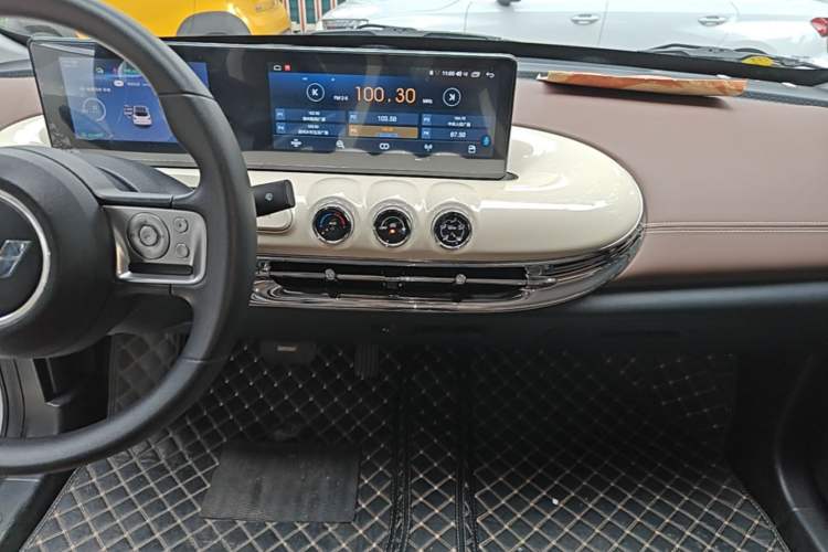 Used Wuling Bingo 2023 333km Enjoy+ Version Audio And AC Panel