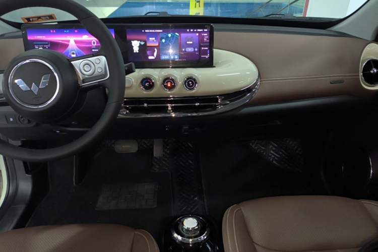 Used Wuling Bingo 2023 333 km Lingxi Connected Version Audio And AC Panel