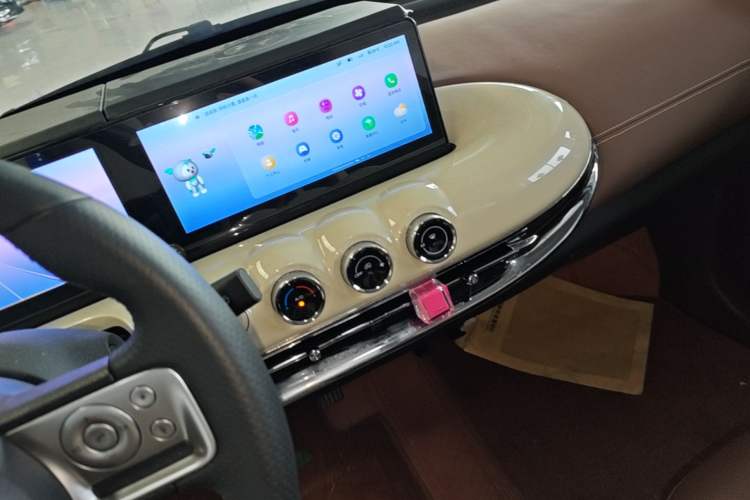 Used Wuling Bingo 2023 410 km Lingxi Deluxe Edition Audio And AC Panel