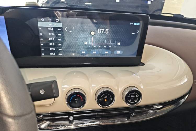 Used Wuling Bingo 2023 333 km Enjoyment Version Audio And AC Panel
