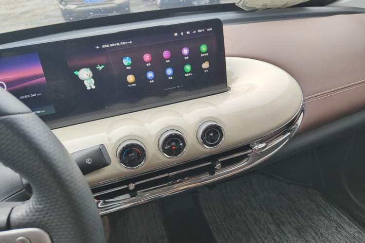 Used Wuling Bingo 2023 410 km Lingxi Deluxe Edition Audio And AC Panel