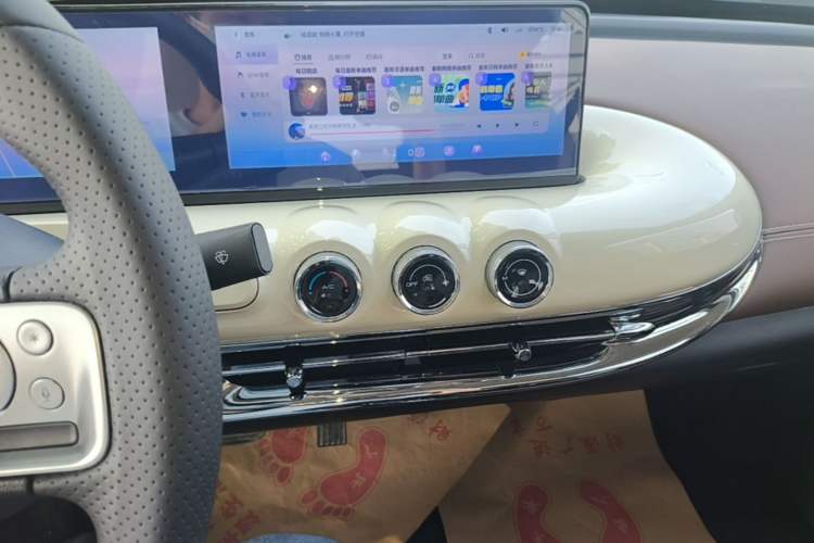 Used Wuling Bingo 2023 333 km Lingxi Connected+ Version Audio And AC Panel