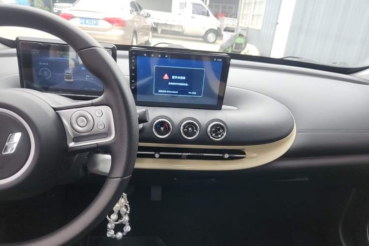 Used Wuling Bingo 2023 203km Comfort Edition Audio And AC Panel