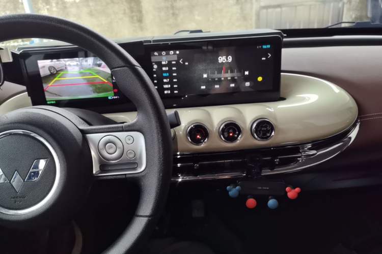 Used Wuling Bingo 2023 333km Enjoy+ Version Audio And AC Panel