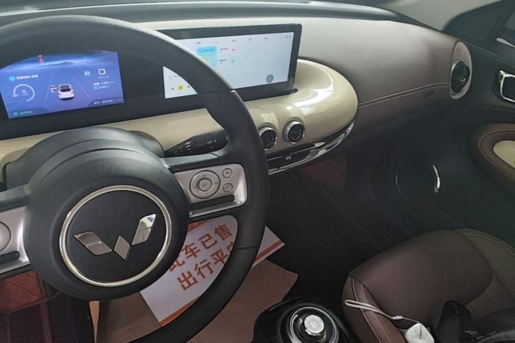 Used Wuling Bingo 2023 203km Comfort Edition Audio And AC Panel