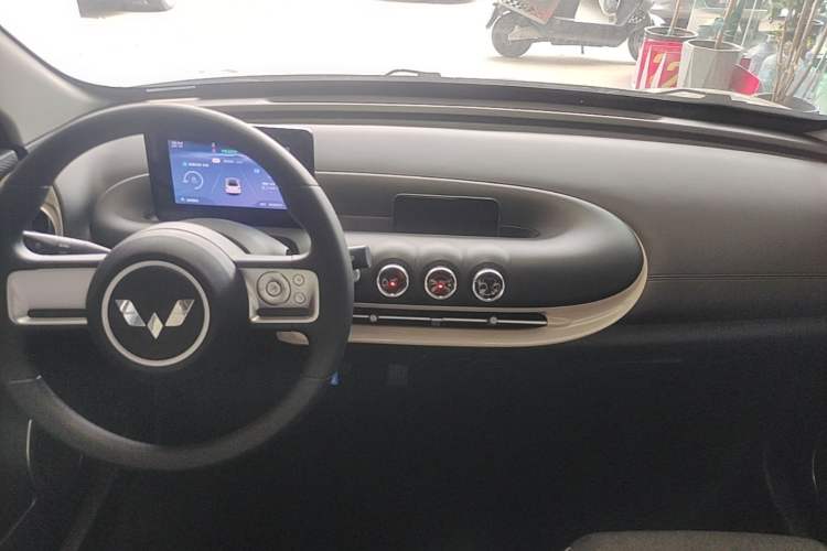 Used Wuling Bingo 2023 203km Light Edition Audio And AC Panel