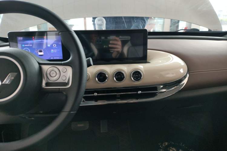 Used Wuling Bingo 2023 333 km Enjoyment Version Audio And AC Panel