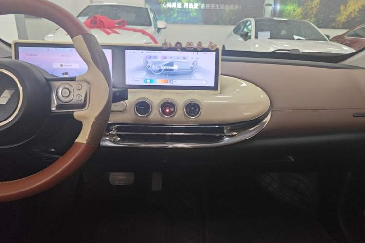 Used Wuling Bingo 2023 410 km Lingxi Deluxe Edition Audio And AC Panel