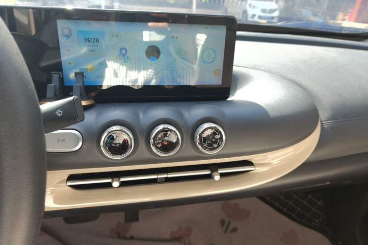 Used Wuling Bingo 2023 203km Light Edition Audio And AC Panel