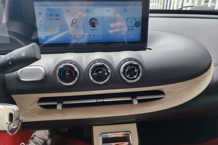 Used Wuling Bingo 2023 333 km Fast-Share Version Audio And AC Panel