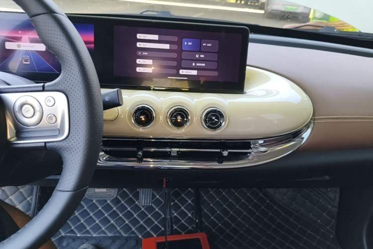 Used Wuling Bingo 2023 333 km Lingxi Connected+ Version Audio And AC Panel