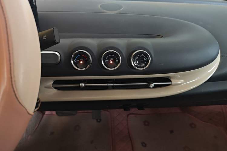 Used Wuling Bingo 2023 203km Light Edition Audio And AC Panel