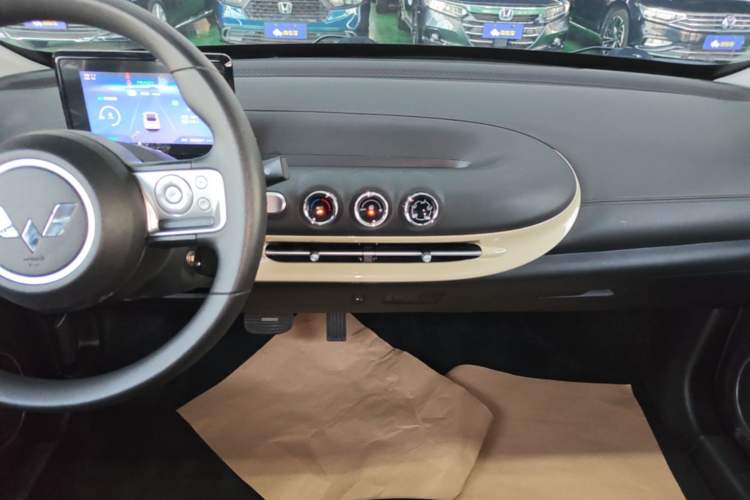 Used Wuling Bingo 2023 203km Light Edition Audio And AC Panel