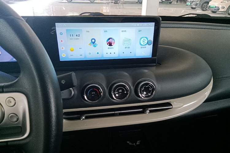 Used Wuling Bingo 2023 333 km Fast-Share Version Audio And AC Panel