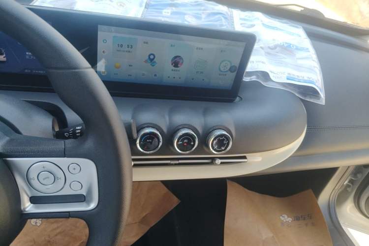 Used Wuling Bingo 2023 203km Light Edition Audio And AC Panel