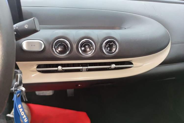 Used Wuling Bingo 2023 333 km Fast-Share Version Audio And AC Panel