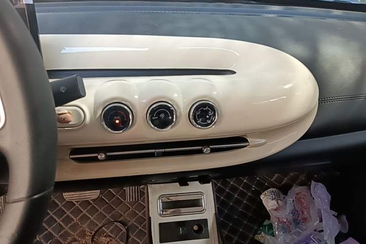 Used Wuling Bingo 2023 203km Light Edition Audio And AC Panel