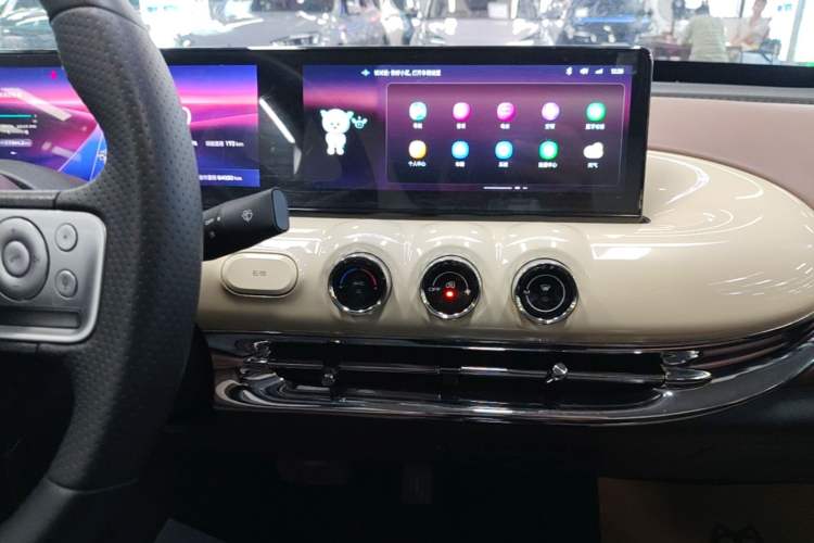 Used Wuling Bingo 2023 333 km Lingxi Connected Version Audio And AC Panel