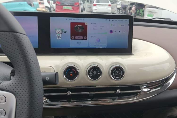 Used Wuling Bingo 2023 410 km Lingxi Deluxe Edition Audio And AC Panel