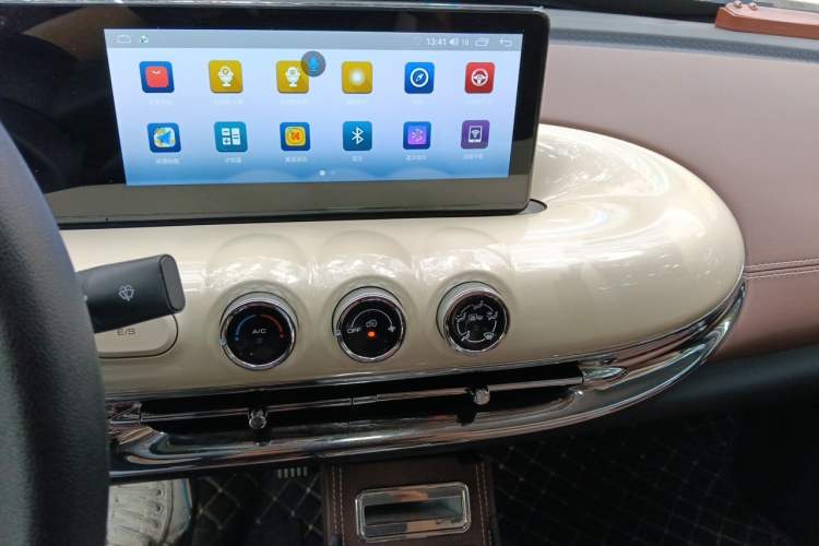 Used Wuling Bingo 2023 333km Enjoy+ Version Audio And AC Panel