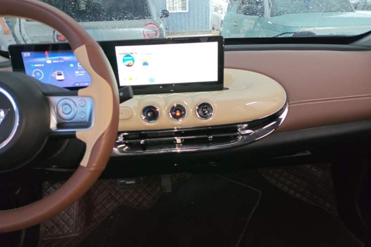 Used Wuling Bingo 2023 203km Comfort Edition Audio And AC Panel