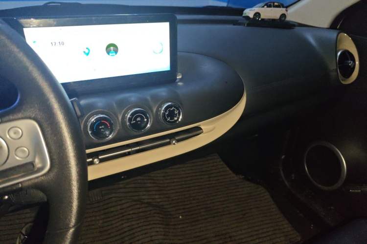 Used Wuling Bingo 2023 333 km Fast-Share Version Audio And AC Panel