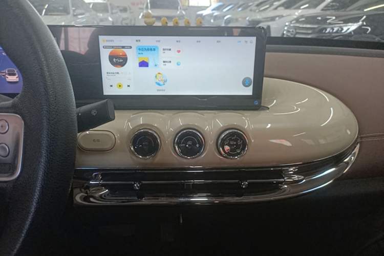 Used Wuling Bingo 2023 203km Comfort Edition Audio And AC Panel