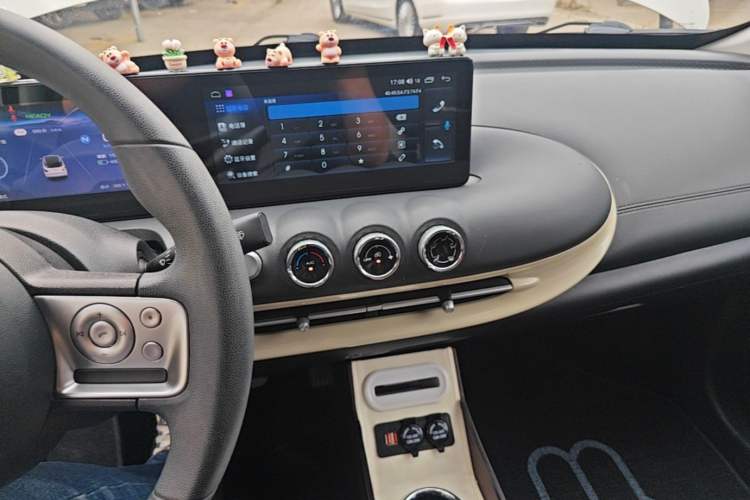 Used Wuling Bingo 2023 333 km Fast-Share Version Audio And AC Panel