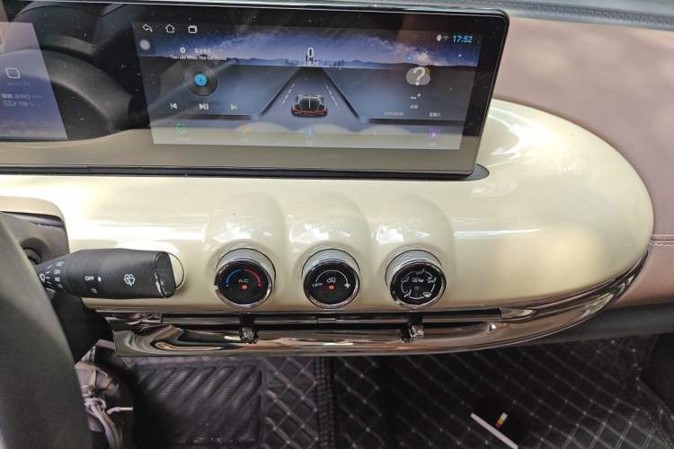 Used Wuling Bingo 2023 333km Enjoy+ Version Audio And AC Panel